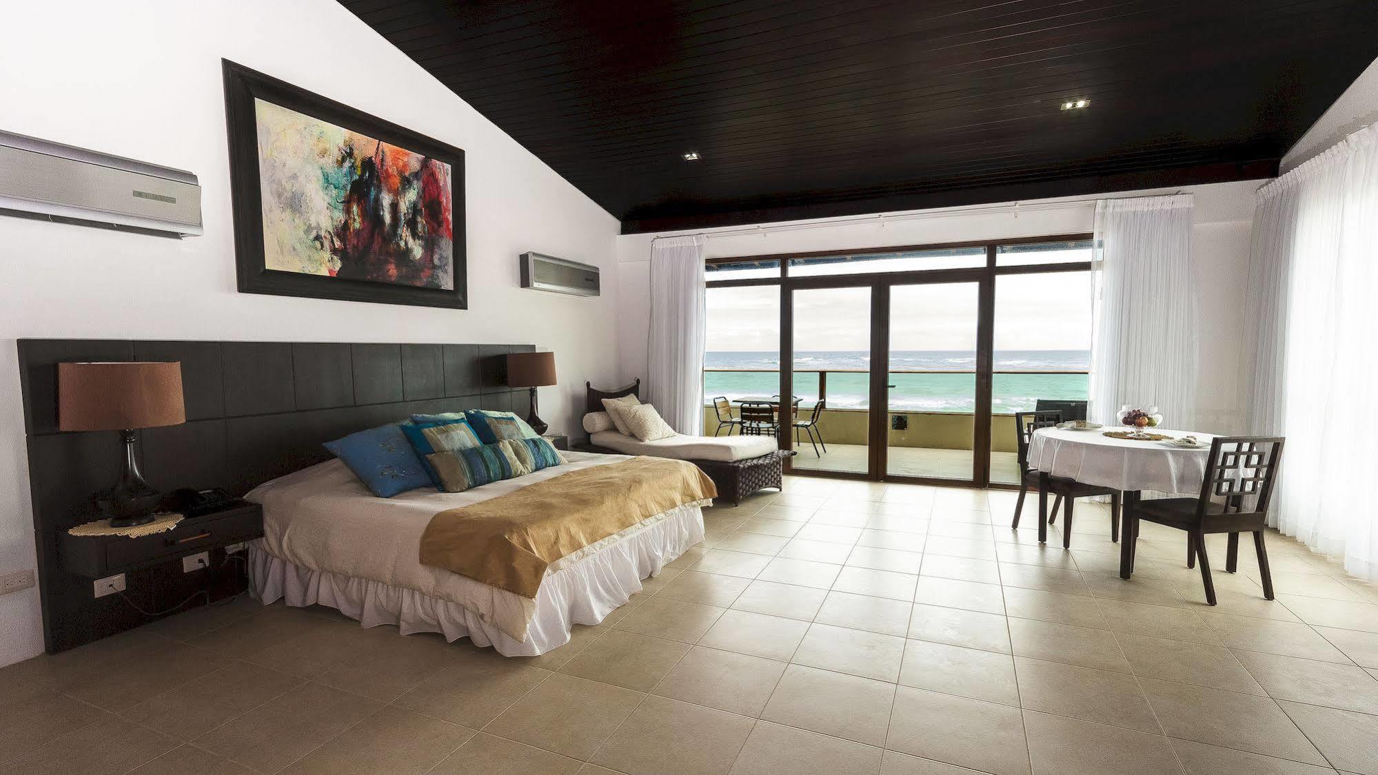 Iguana Crossing Boutique Hotel 푸에르토빌라밀 외부 사진