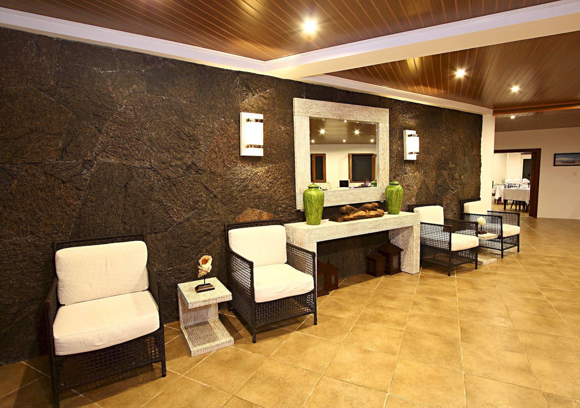 Iguana Crossing Boutique Hotel 푸에르토빌라밀 외부 사진