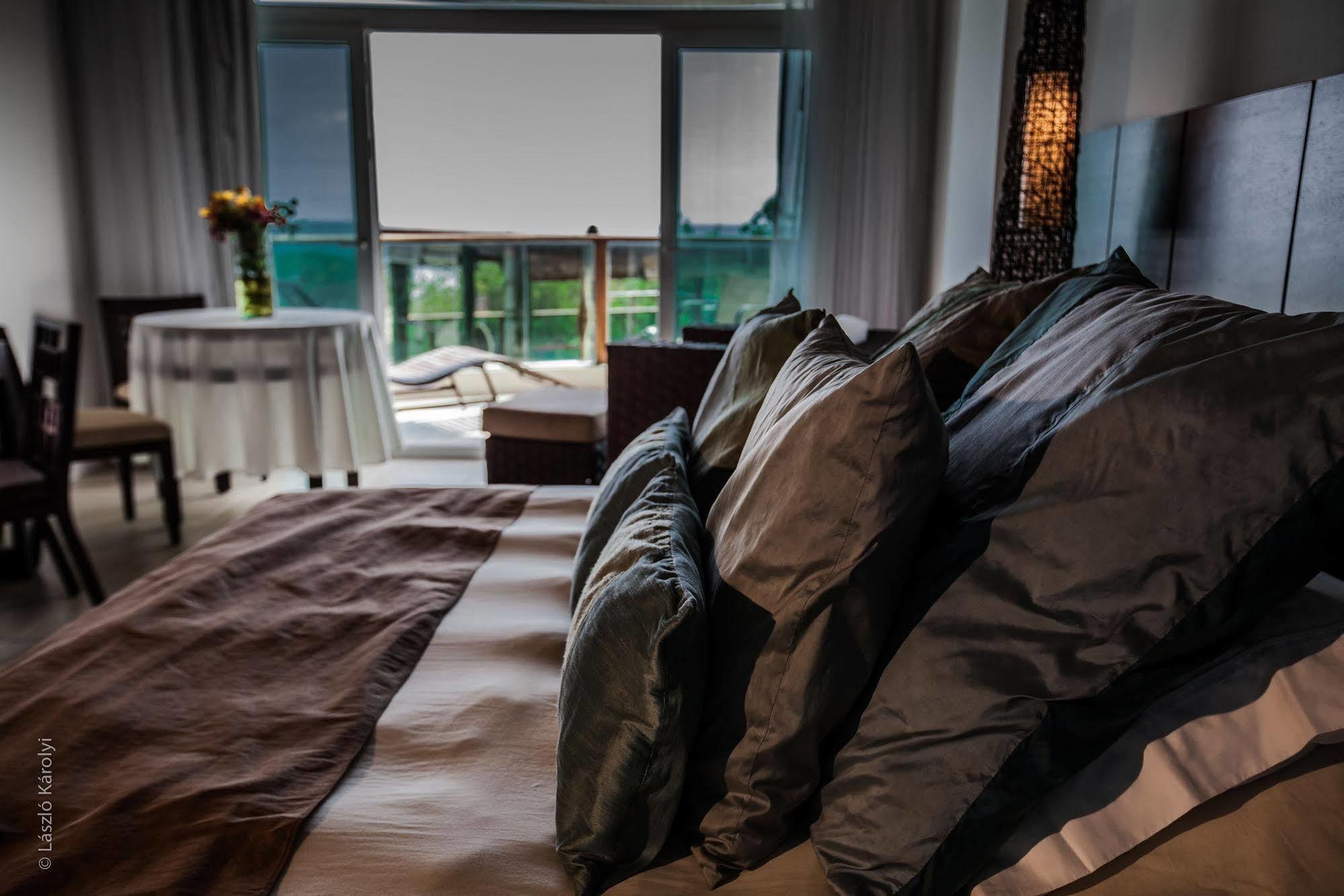 Iguana Crossing Boutique Hotel 푸에르토빌라밀 외부 사진
